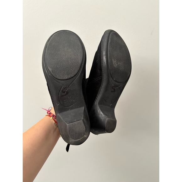 Dansko Booties 38 7-7.5 Bonita Suede Leather Cutout Heeled Ankle Zip Up Black - Picture 8 of 11